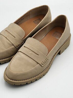 DV Dolce Vita Women's Carley loafers, Dune, Size 9